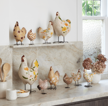 Eggsme sculpture