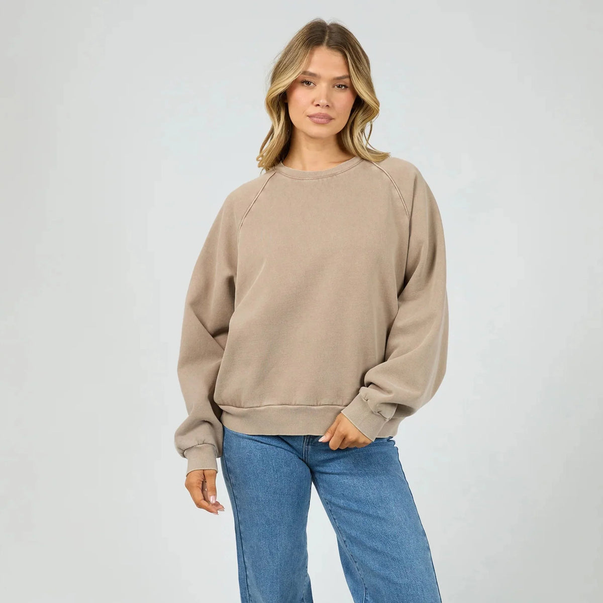 Stone Vintage Raglan Crew - All about Eve